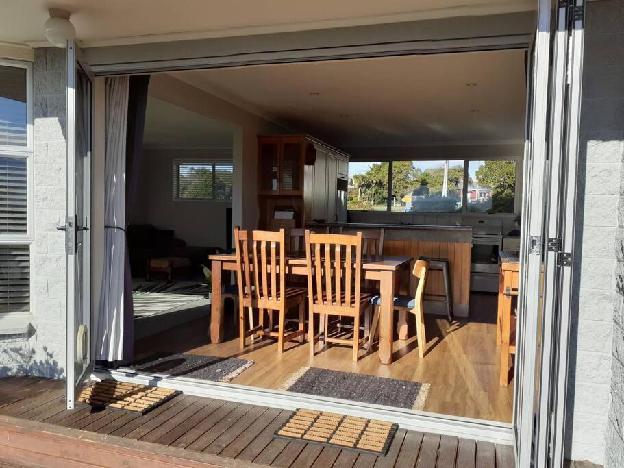 3 Bedroom Holiday Home In Prime Kaikoura Location! Kültér fotó