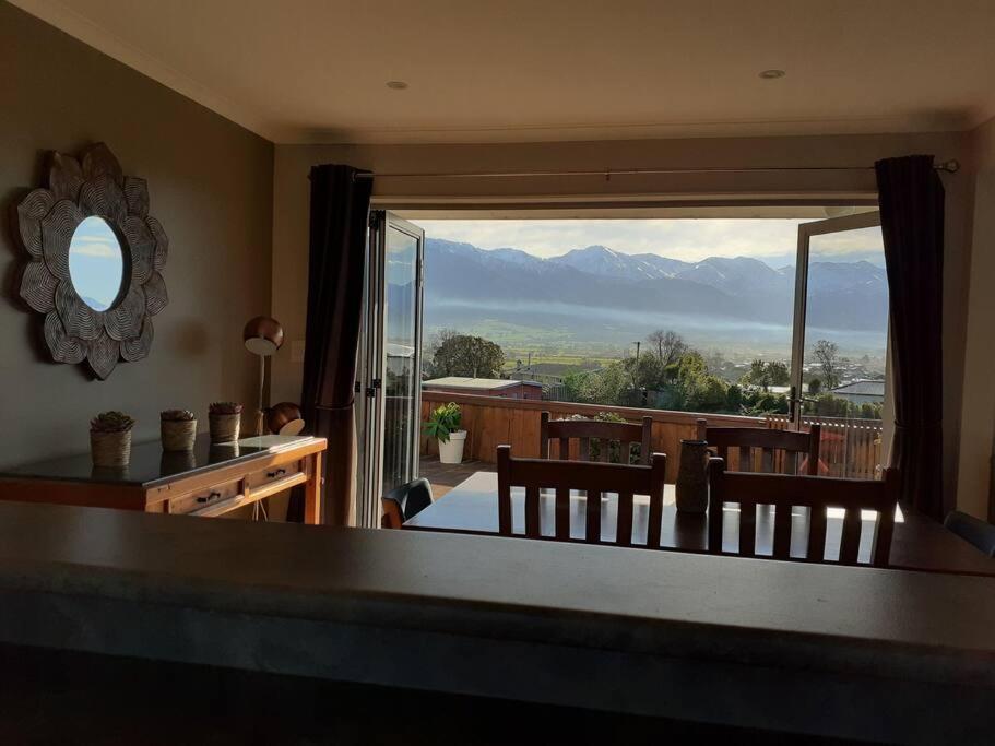 3 Bedroom Holiday Home In Prime Kaikoura Location! Kültér fotó