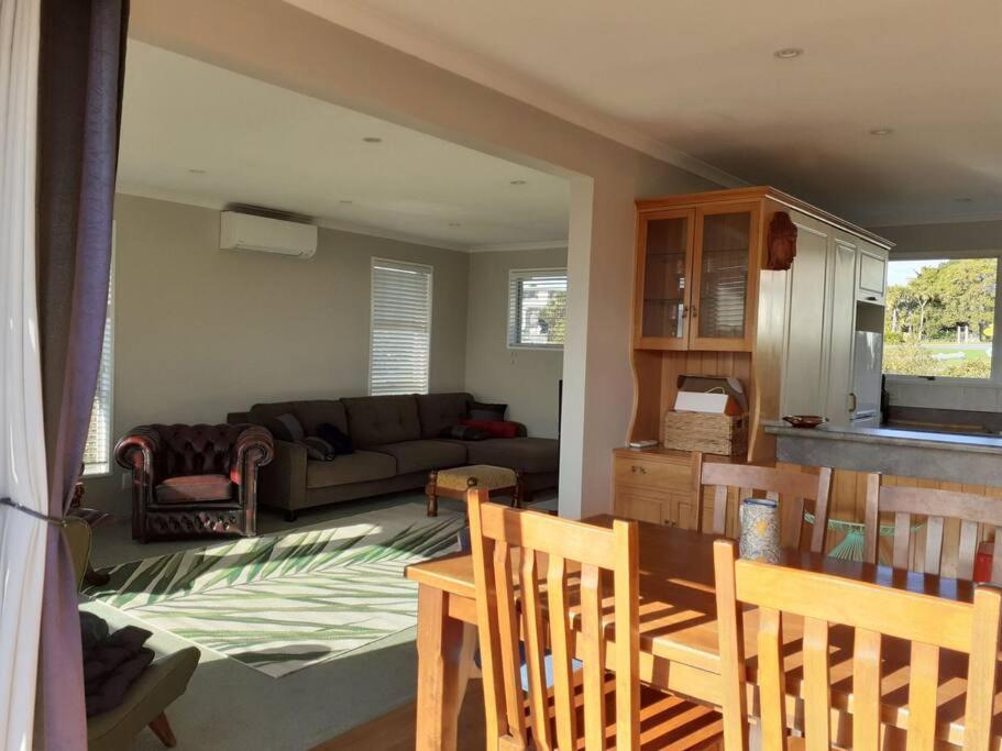3 Bedroom Holiday Home In Prime Kaikoura Location! Kültér fotó